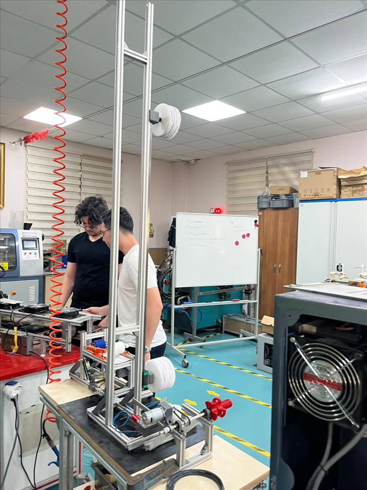 Polimer Teknolojisi Programı Polimer İşleme Laboratuvarı Ziyareti